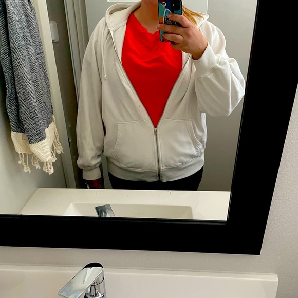 H&m. white - Picture 3 of 3